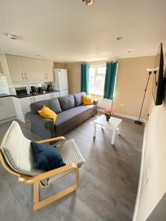 Stunning 1 Bedroom Flat In Wood Green ロンドン エクステリア 写真