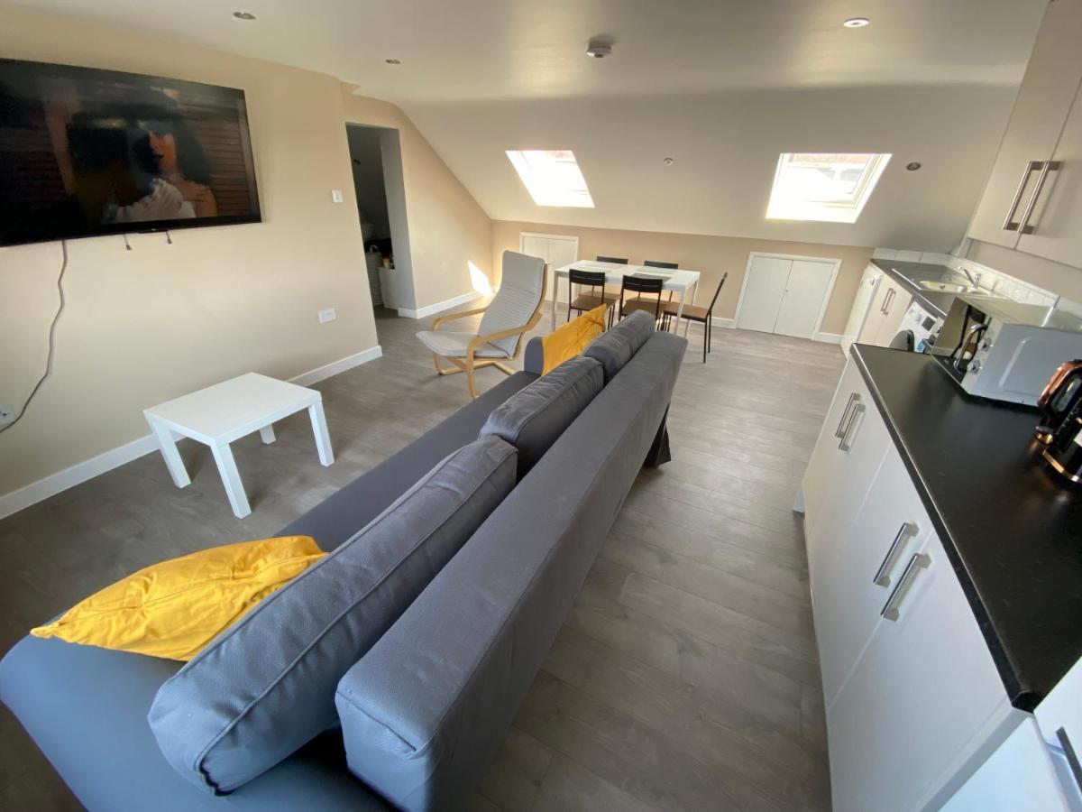 Stunning 1 Bedroom Flat In Wood Green ロンドン エクステリア 写真